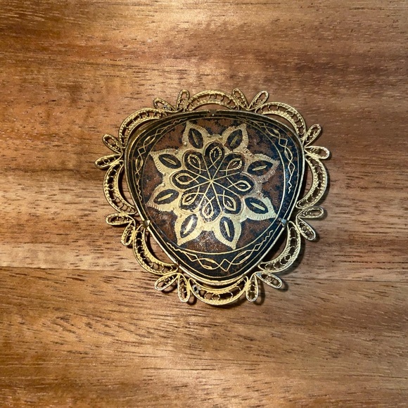 None Jewelry - Intricate Gold and Brown Brooch